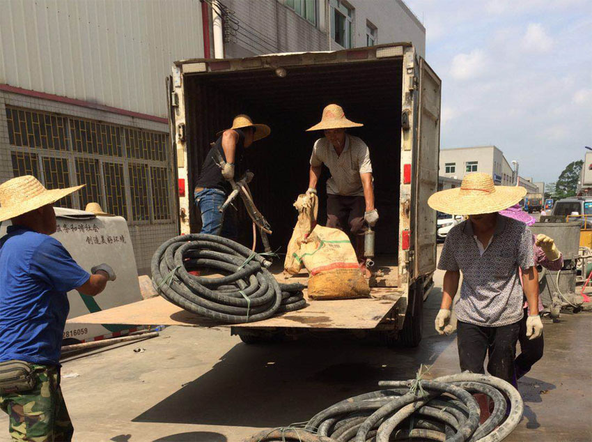 柏乡一部件厂房地基出现下沉注浆加固